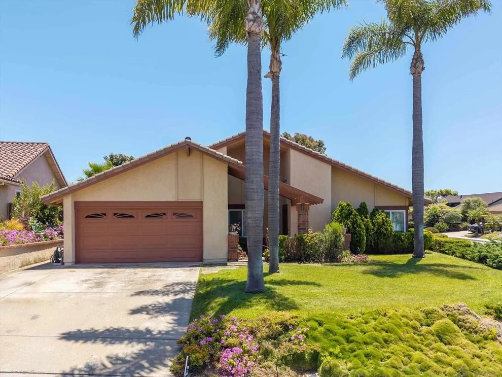 Unit for sale at 7221 Wisteria Way, Carlsbad, CA 92011