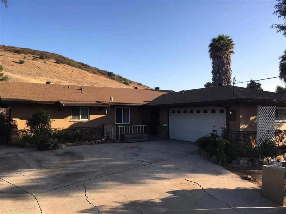 Unit for sale at 12509 Buckskin Trail, Poway, CA 92064