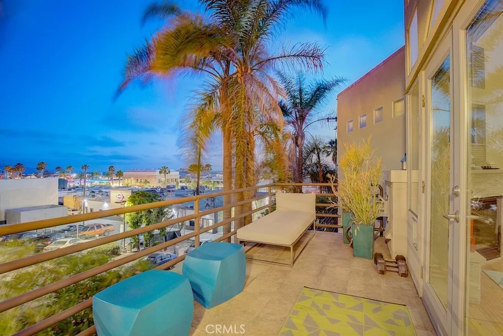 Unit for sale at 1401 Manhattan Avenue, Hermosa Beach, CA 90254