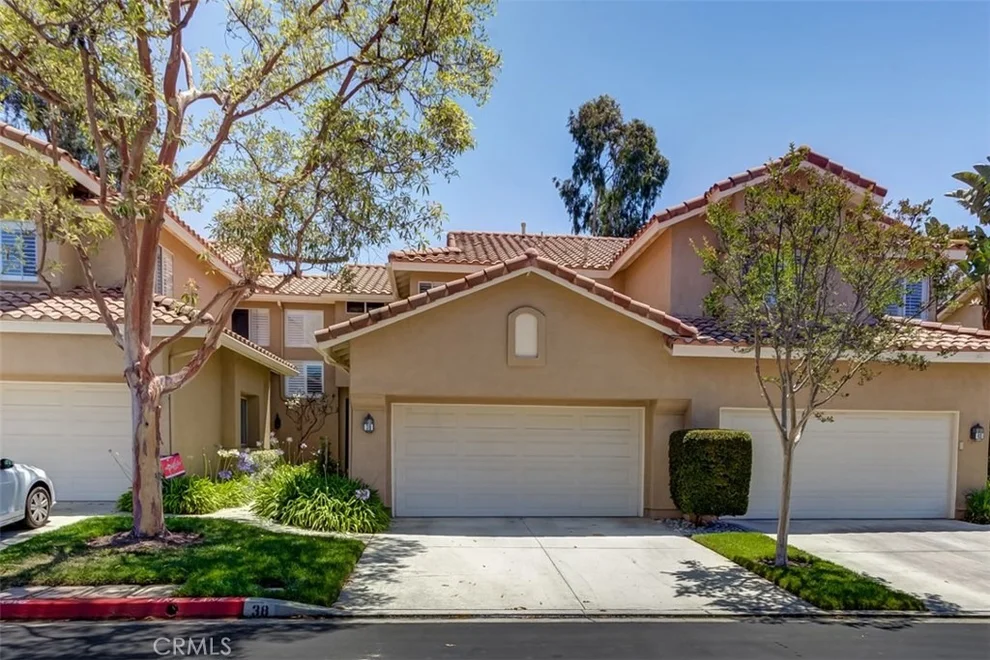 Unit for sale at 38 Pinzon, Rancho Santa Margarita, CA 92688