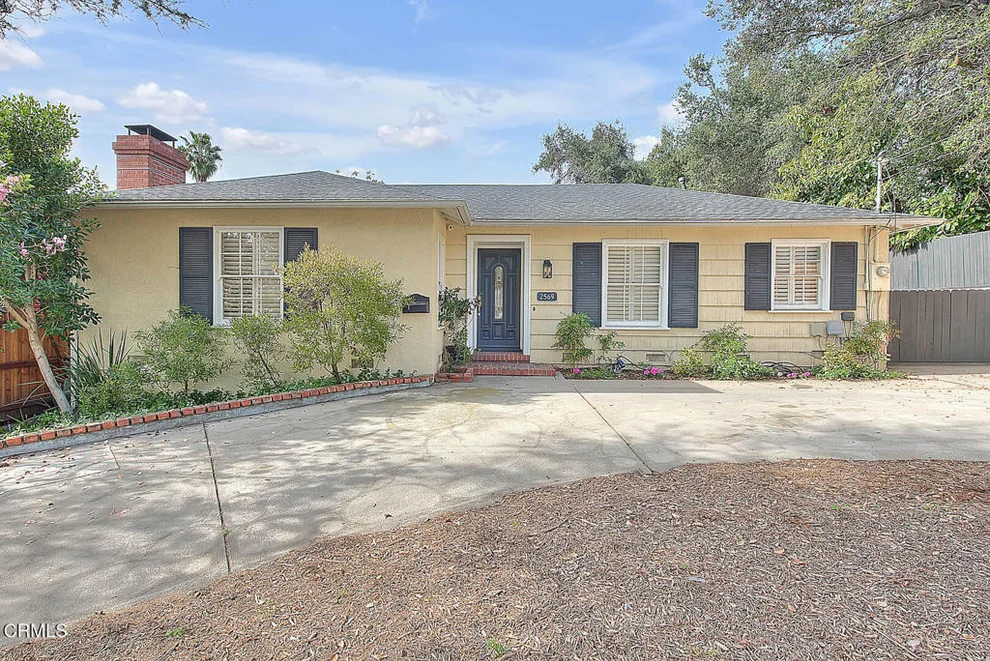 Unit for sale at 2569 Allen Avenue, Altadena, CA 91001