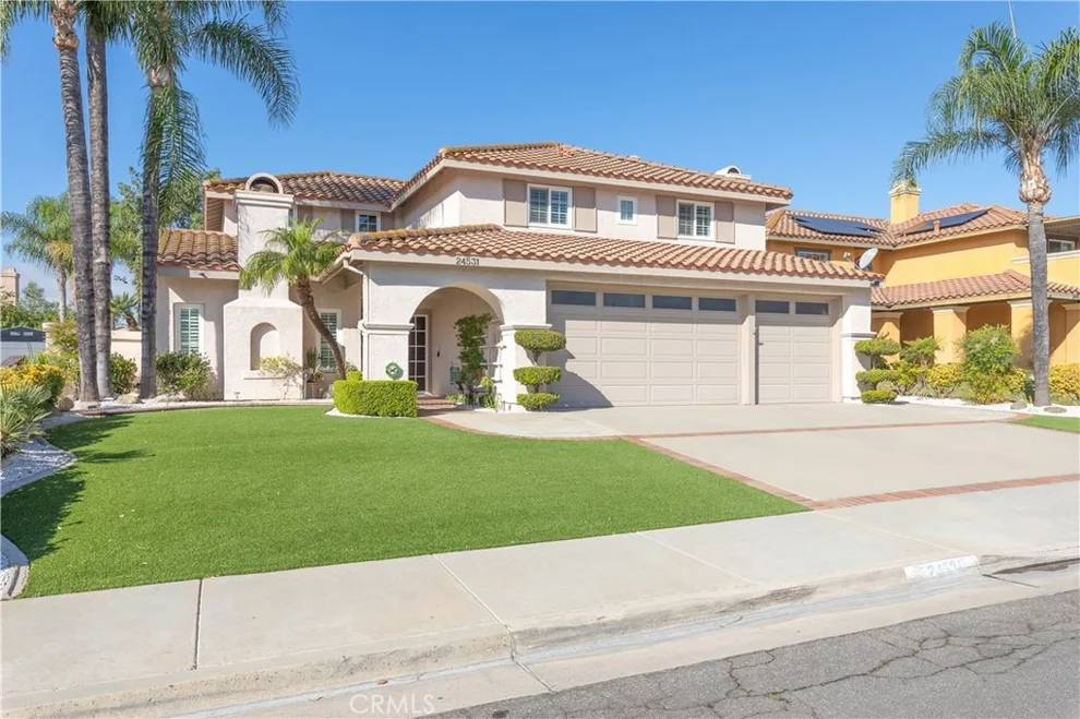 Unit for sale at 24531 Avenida Arconte, Murrieta, CA 92562