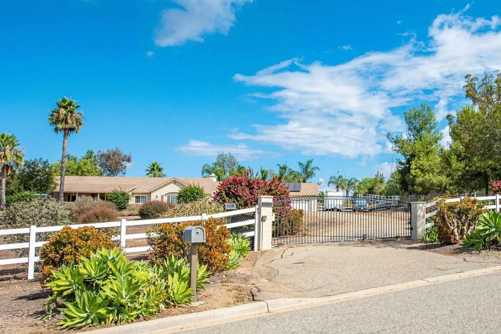 Unit for sale at 30540 Palomar Vista Dr, Valley Center, CA 92082