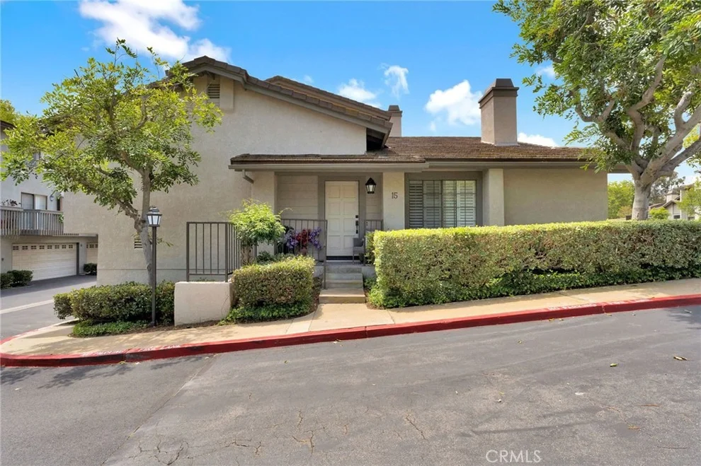 Unit for sale at 15 Starshine, Irvine, CA 92603