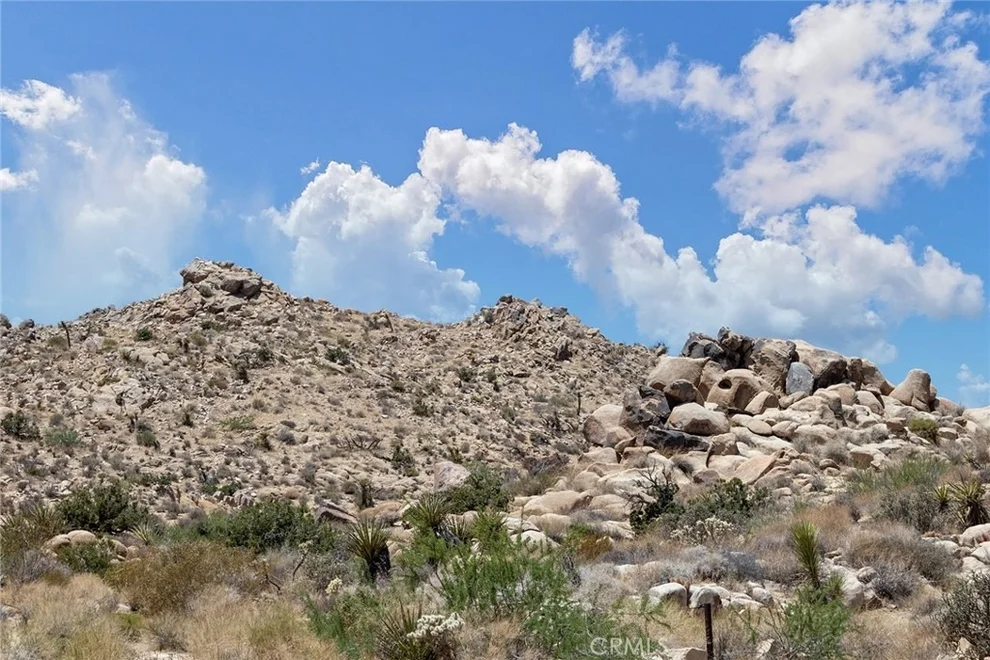 Unit for sale at 60300 Mountain Trail, Joshua Tree, CA 92252