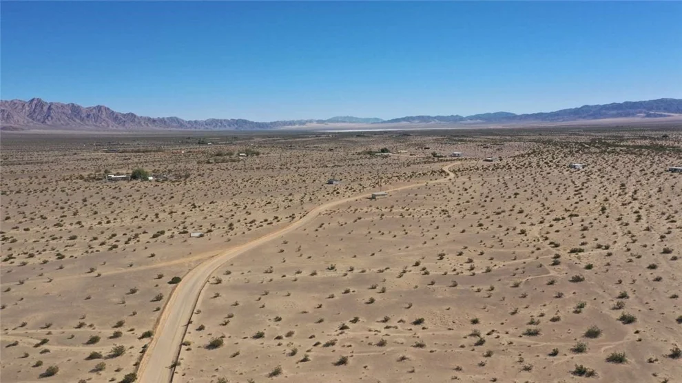 Unit for sale at 5 Indian Trail, 29 Palms, CA 92277