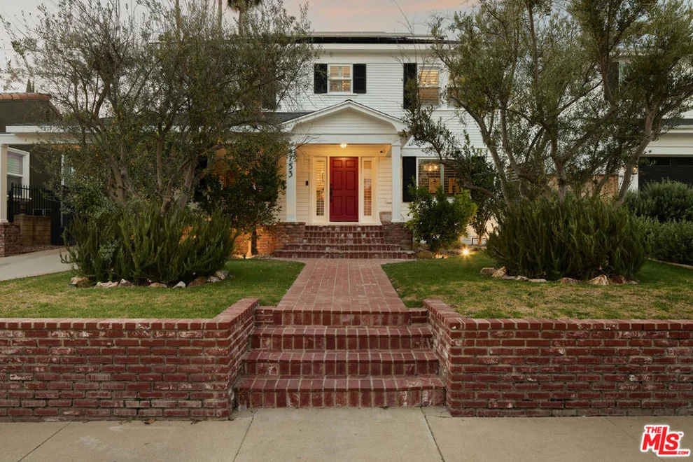 Unit for sale at 4753 Ambrose Avenue, Los Angeles, CA 90027