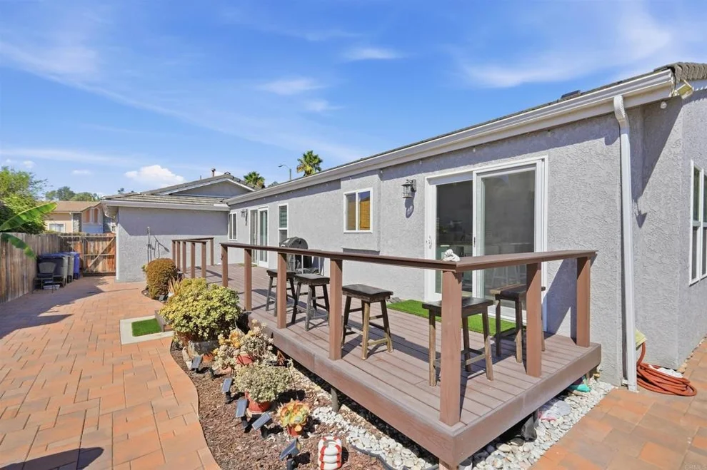 Unit for sale at 2326 Azure Lane, Vista, CA 92081