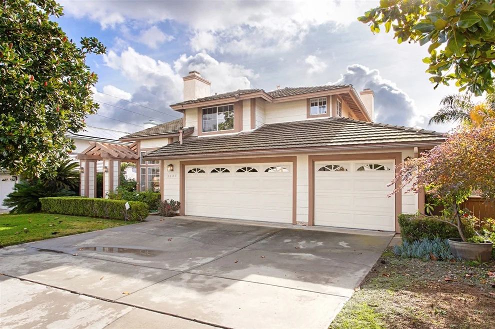 Unit for sale at 2085 Jeremy Ln, Escondido, CA 92027