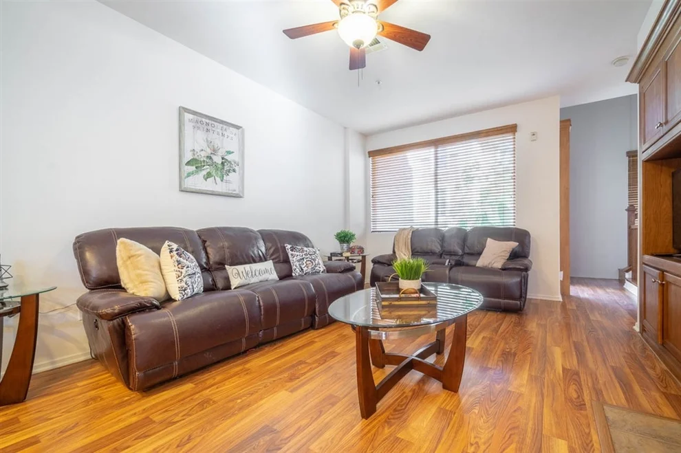 Unit for sale at 1911 Caminito De La Cruz, Chula Vista, CA 91913