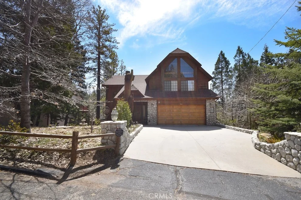 Unit for sale at 364 Pioneer Road, Lake Arrowhead, CA 92352