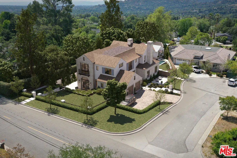 Unit for sale at 4720 Olive Court, La Canada Flintridge, CA 91011
