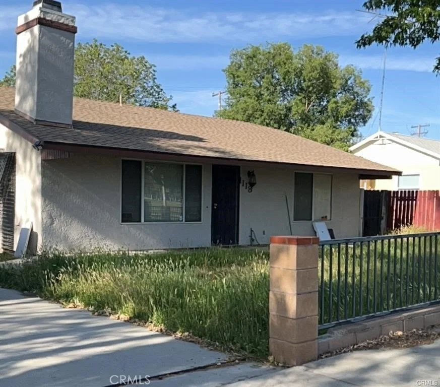 Unit for sale at 1118 E Campus Way, Hemet, CA 92543