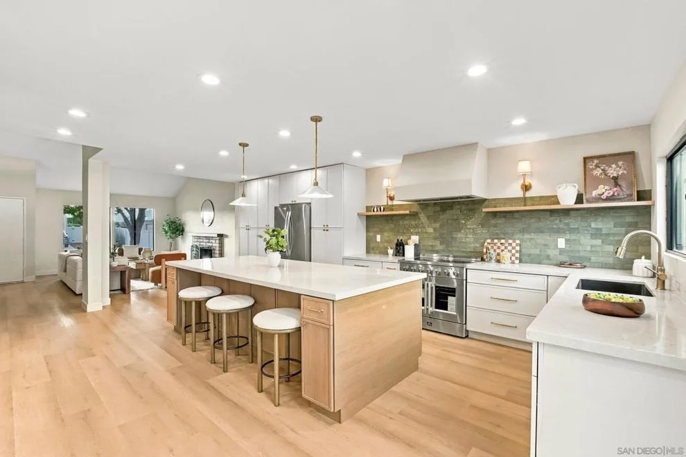 Unit for sale at 9157 Mesa Woods Ave, San Diego, CA 92126