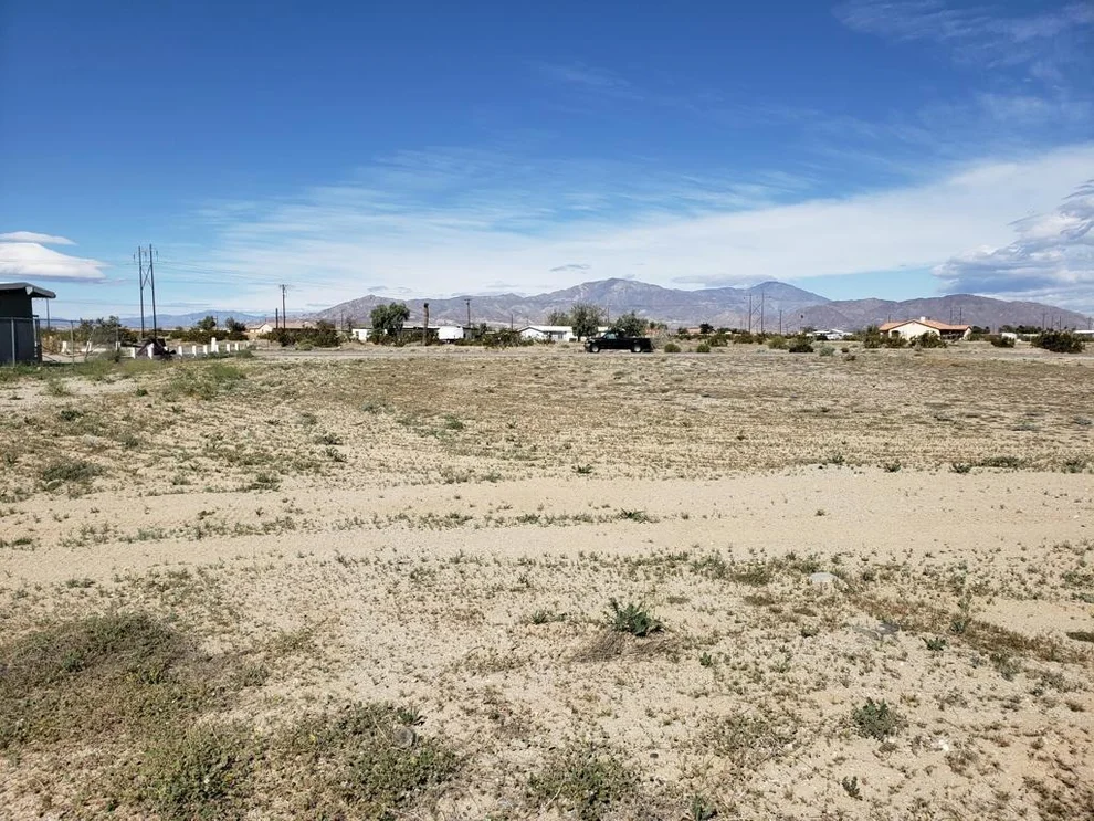 Unit for sale at 2324 Marina Drive, Thermal, CA 92274