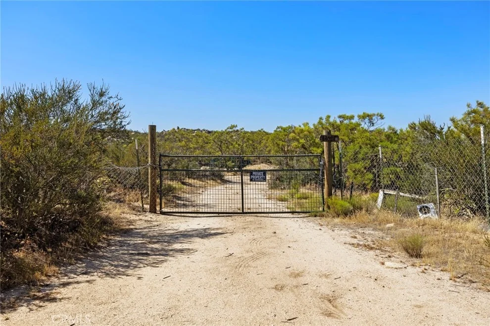 Unit for sale at 44627 Laura Lane, Aguanga, CA 92536