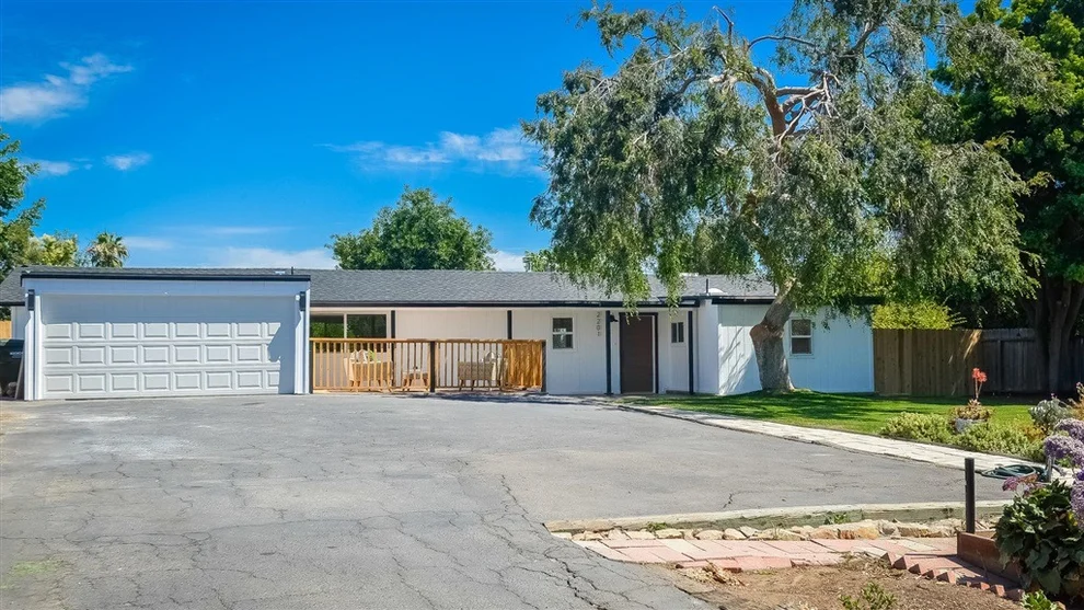 Unit for sale at 2201 Alta VistaDr., Vista, CA 92084