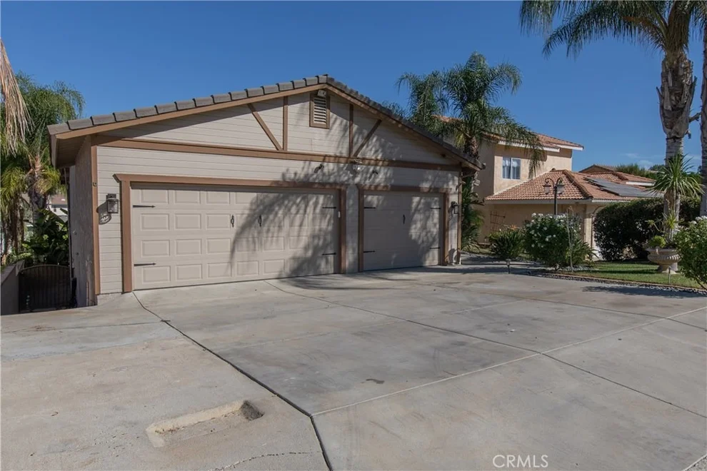Unit for sale at 22918 Canyon Lake Drive S, Canyon Lake, CA 92587