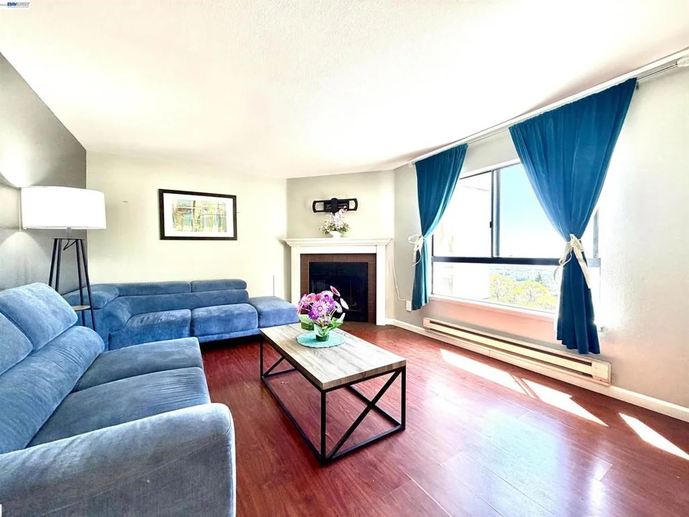 Unit for sale at 2505 Miramar Ave, Castro Valley, CA 94546