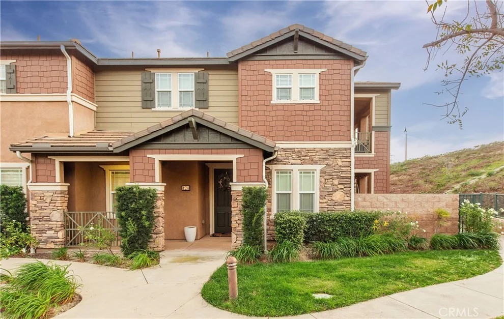 Unit for sale at 16479 W Nicklaus, Sylmar, CA 91342