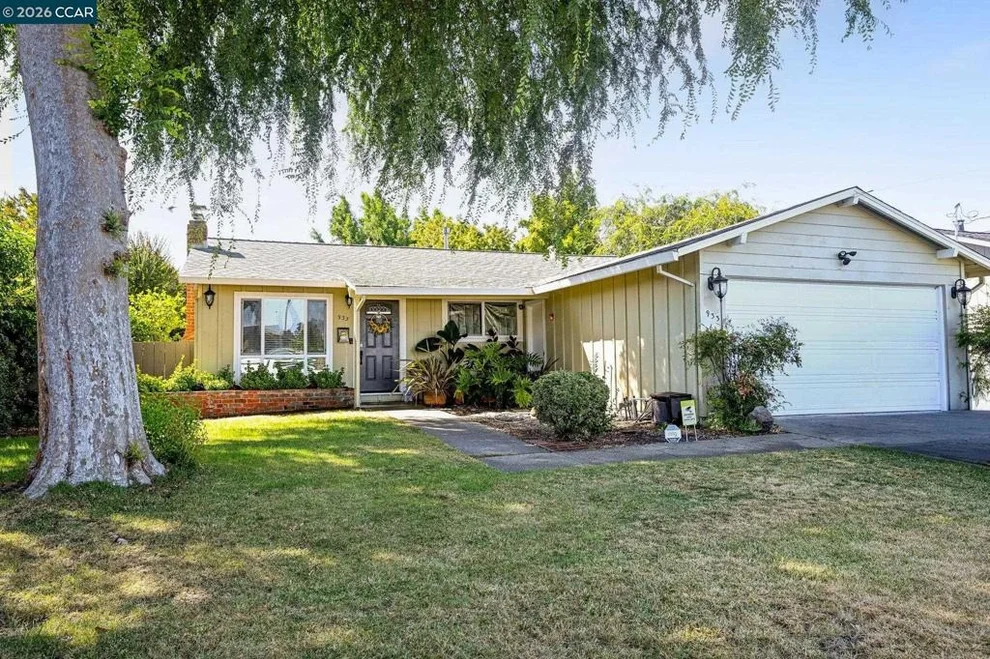 Unit for sale at 933 Santa Lucia Dr, Pleasant Hill, CA 94523