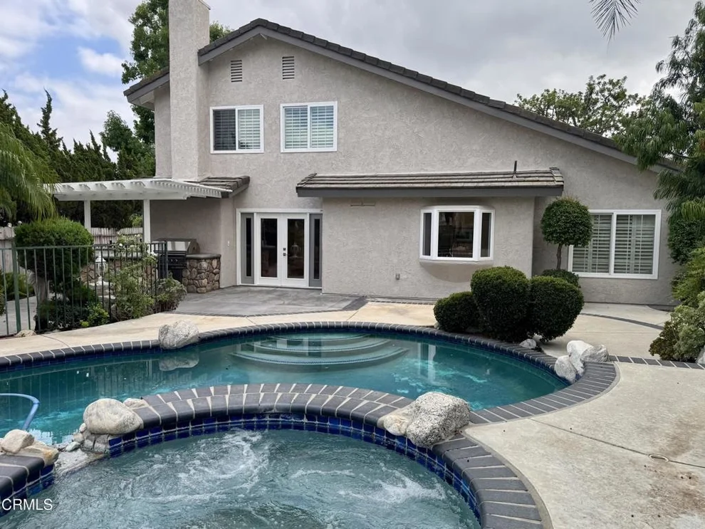 Unit for sale at 71 Del Ray Circle, Thousand Oaks, CA 91362