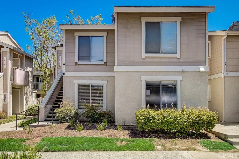 Unit for sale at 26162 Los Viveros, Mission Viejo, CA 92691