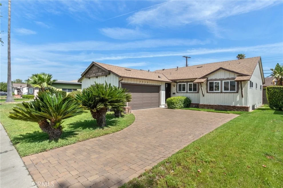 Unit for sale at 7712 Alcove Avenue, North Hollywood, CA 91605