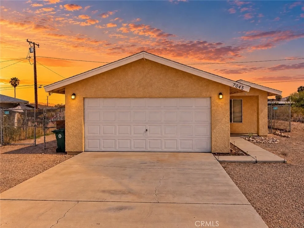 Unit for sale at 7045 Mission, 29 Palms, CA 92277