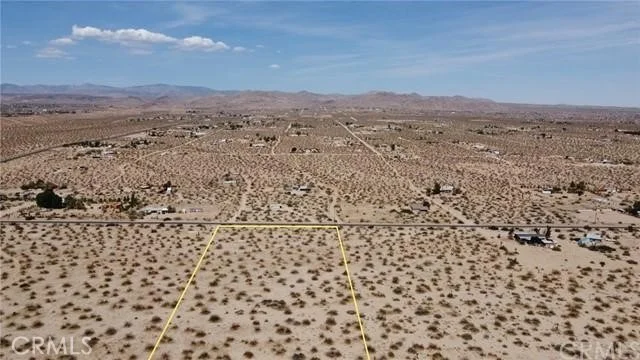 Unit for sale at 1153 Belfield Boulevard, Landers, CA 92285