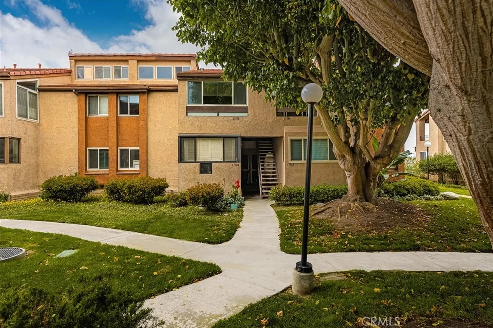 Unit for sale at 17110 Bluewater, Huntington Beach, CA 92649