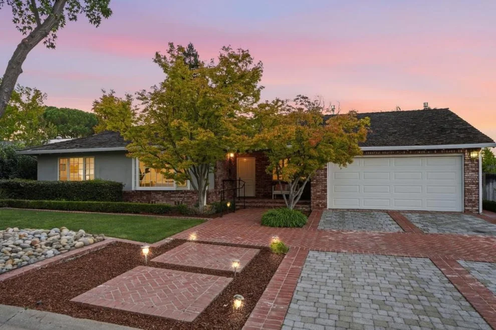 Unit for sale at 147 Belglen Lane, Los Gatos, CA 95032