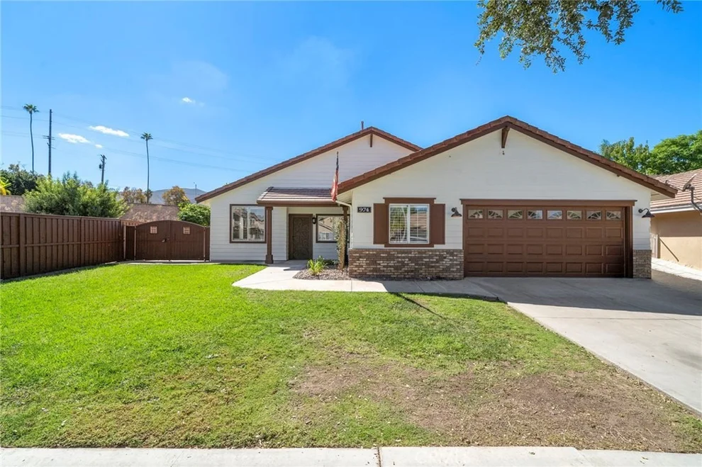 Unit for sale at 974 Silvercreek Road, Corona, CA 92882