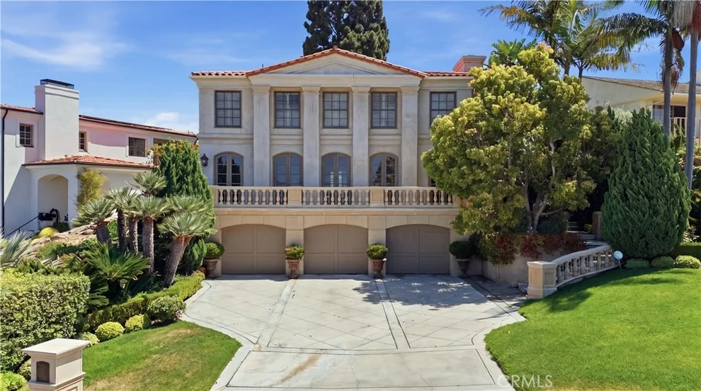 Unit for sale at 2952 Via Alvarado, Palos Verdes Estates, CA 90274