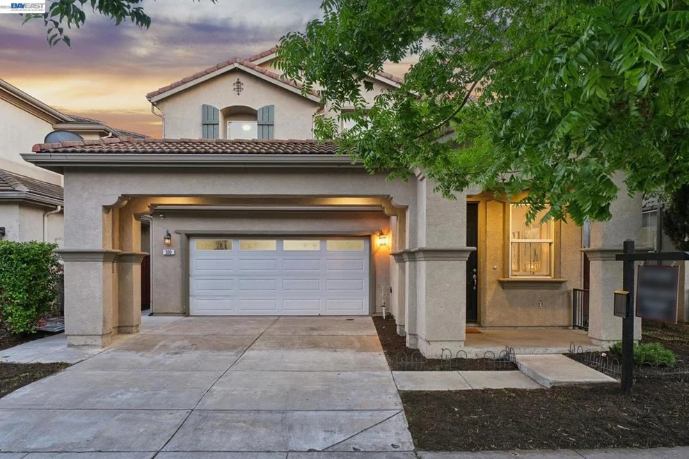 Unit for sale at 300 American Farms Ave, Lathrop, CA 95330