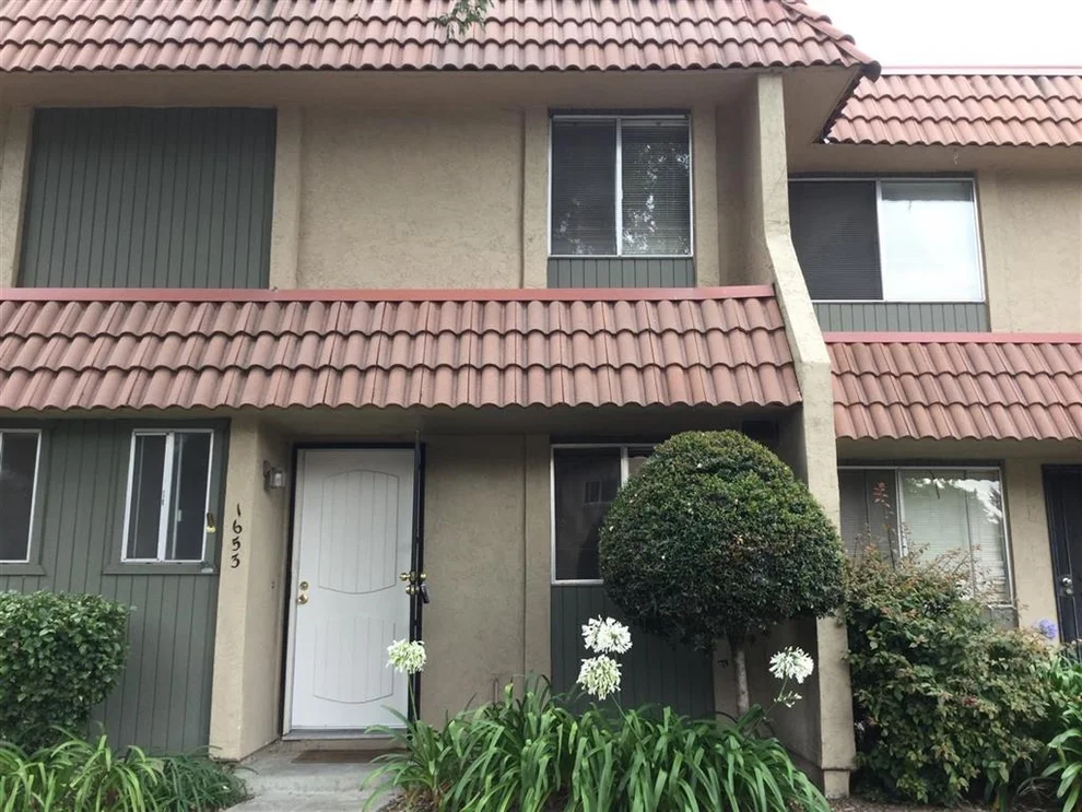 Unit for sale at 1653 Rue De Valle, San Marcos, CA 92078