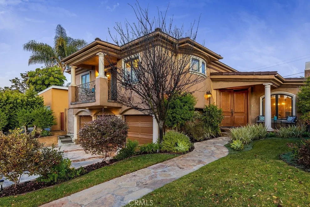 Unit for sale at 309 Calle De Andalucia, Redondo Beach, CA 90277