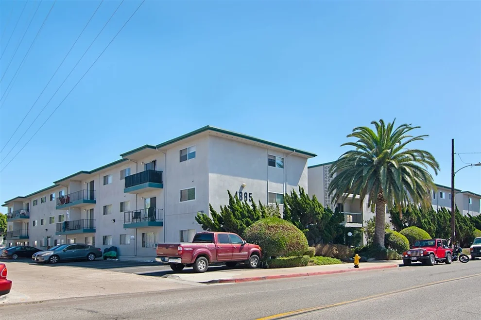 Unit for sale at 4885 Cole St, San Diego, CA 92117