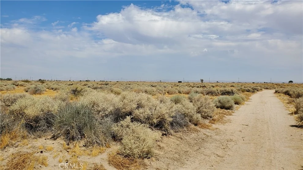 Unit for sale at 0 95th St East & Ave H-4, Lancaster, CA 93535