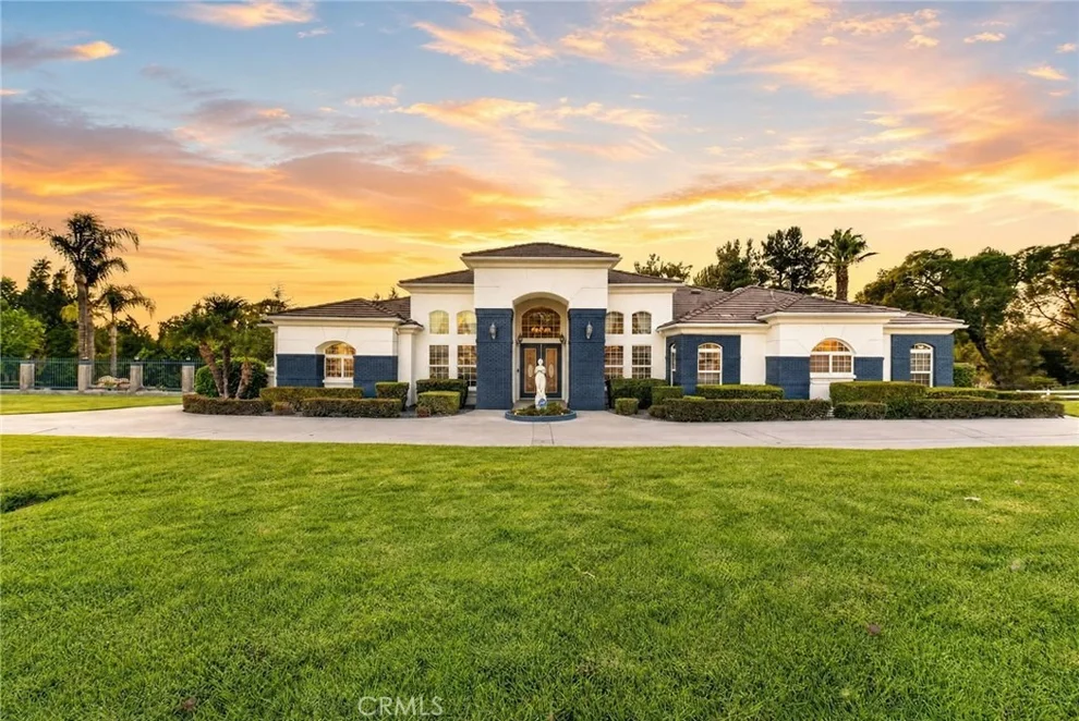 Unit for sale at 29930 Via Norte, Temecula, CA 92591