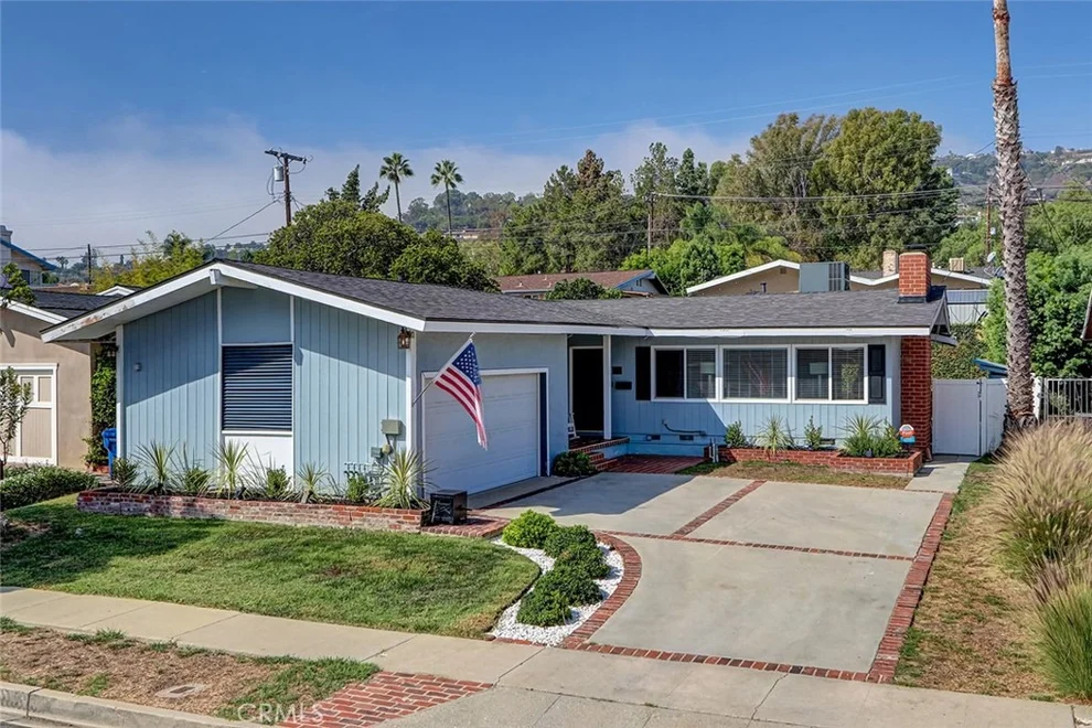 Unit for sale at 325 N Trotwood, San Pedro, CA 90732
