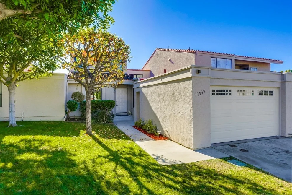 Unit for sale at 17839 Valle De Lobo Dr, Poway, CA 92064