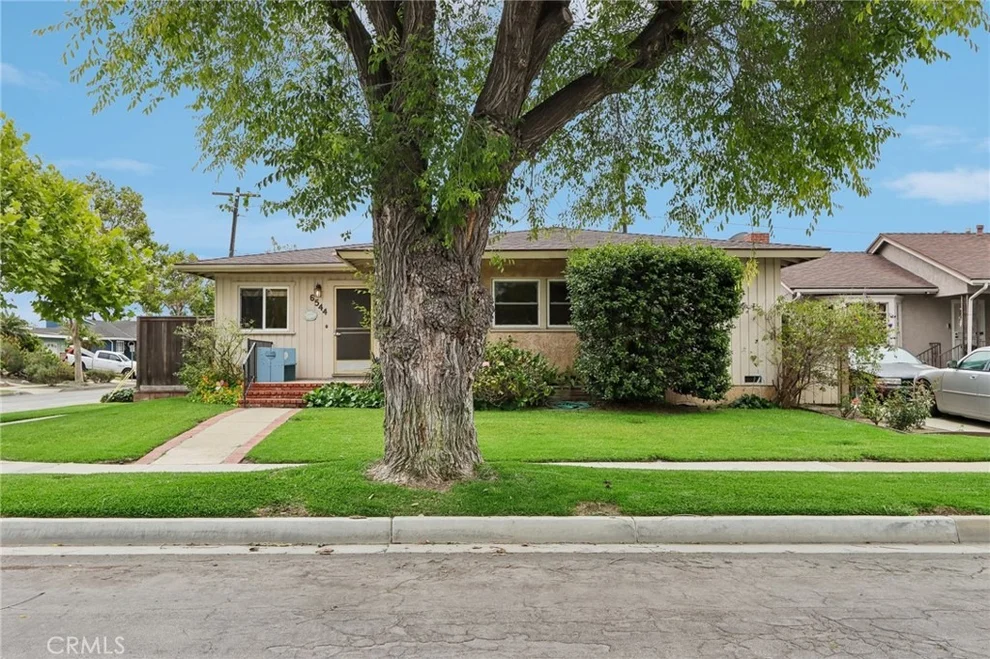Unit for sale at 6544 E Willow, Long Beach, CA 90815