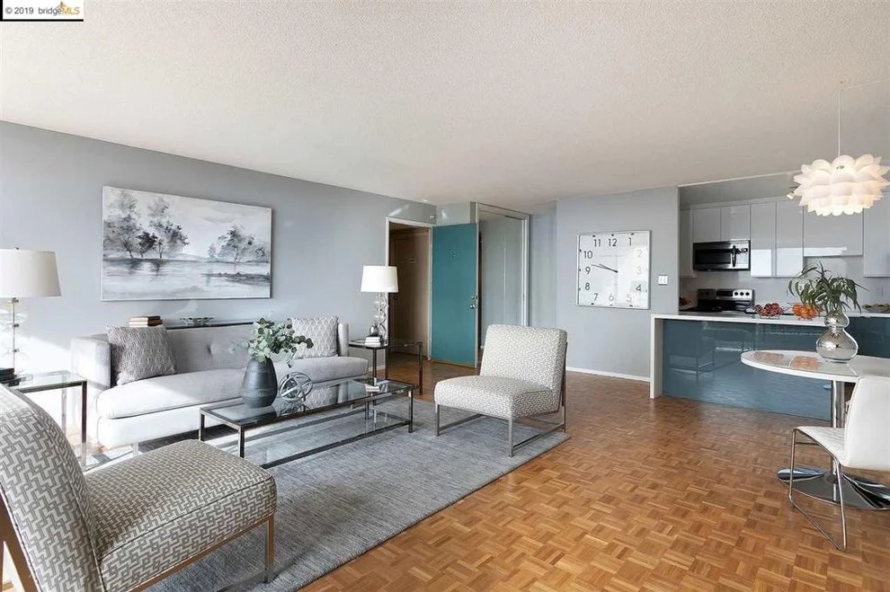 Unit for sale at 320 Lee St, Oakland, CA 94610