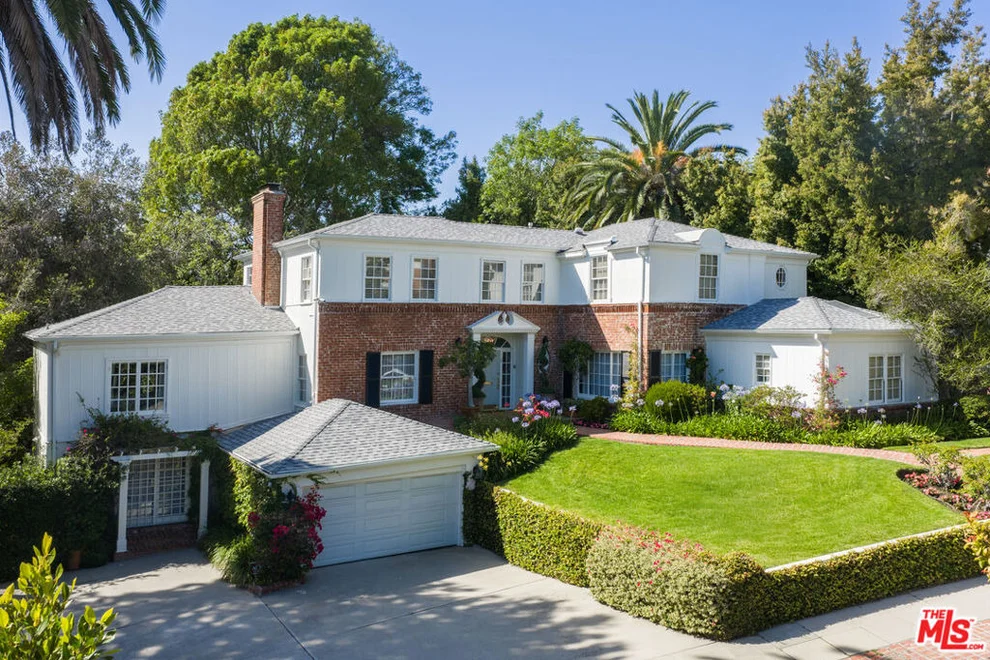Unit for sale at 160 Bronwood Avenue, Los Angeles, CA 90049