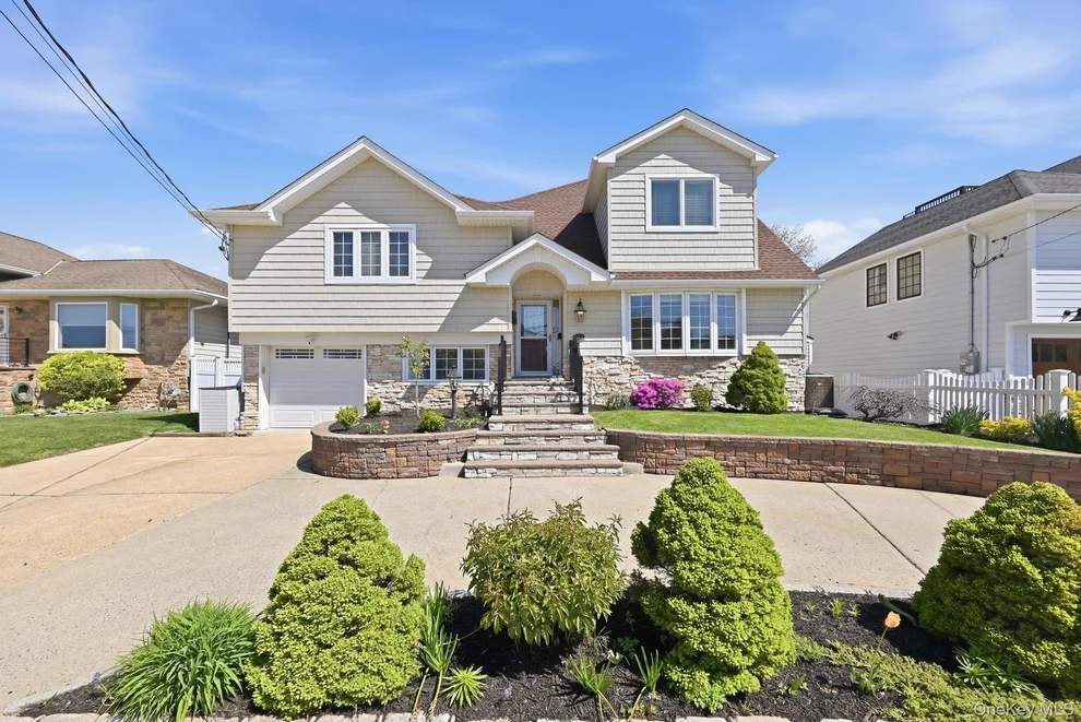 Unit for sale at 827 Channel Road, Hempstead, NY 11561