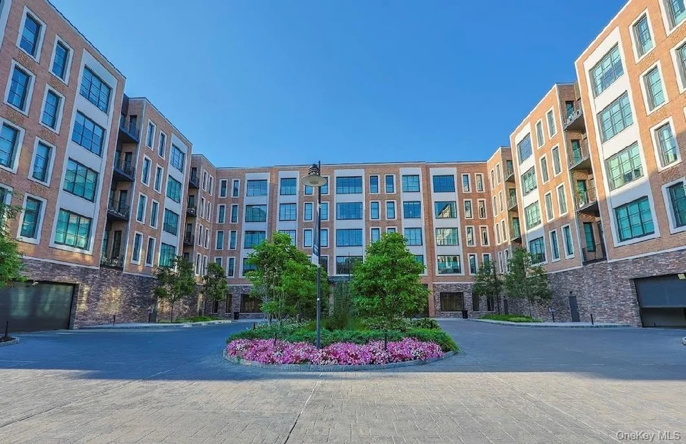 Unit for sale at 100 Garvies Point Road, Glen Cove, NY 11542