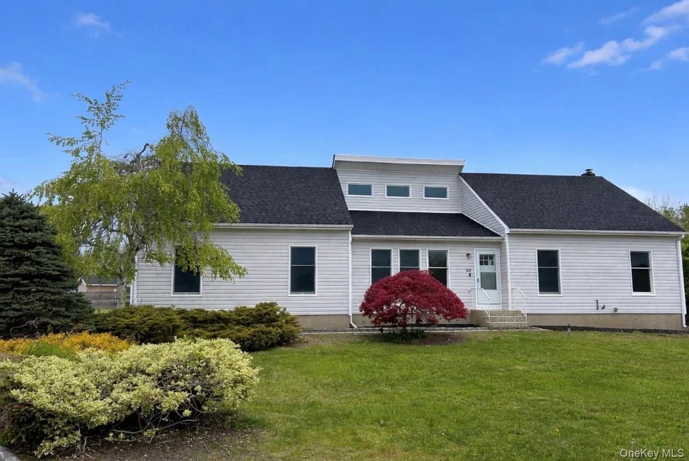 Unit for sale at 24 Kimberly Court, Riverhead, NY 11933