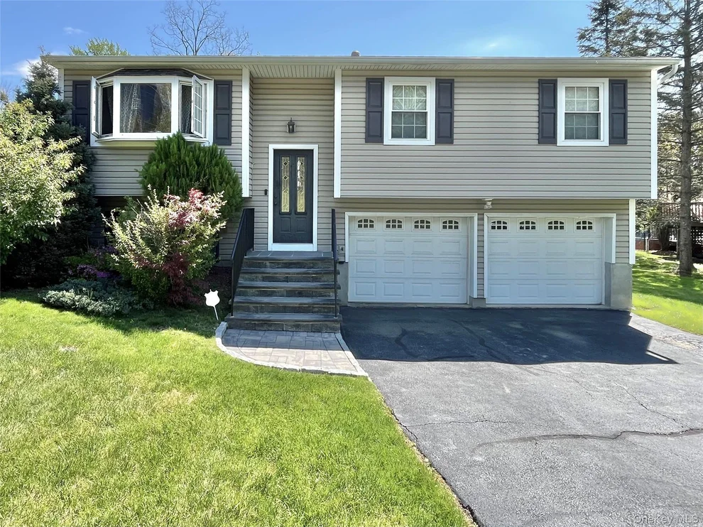 Unit for sale at 554 High Street, Monroe, NY 10950