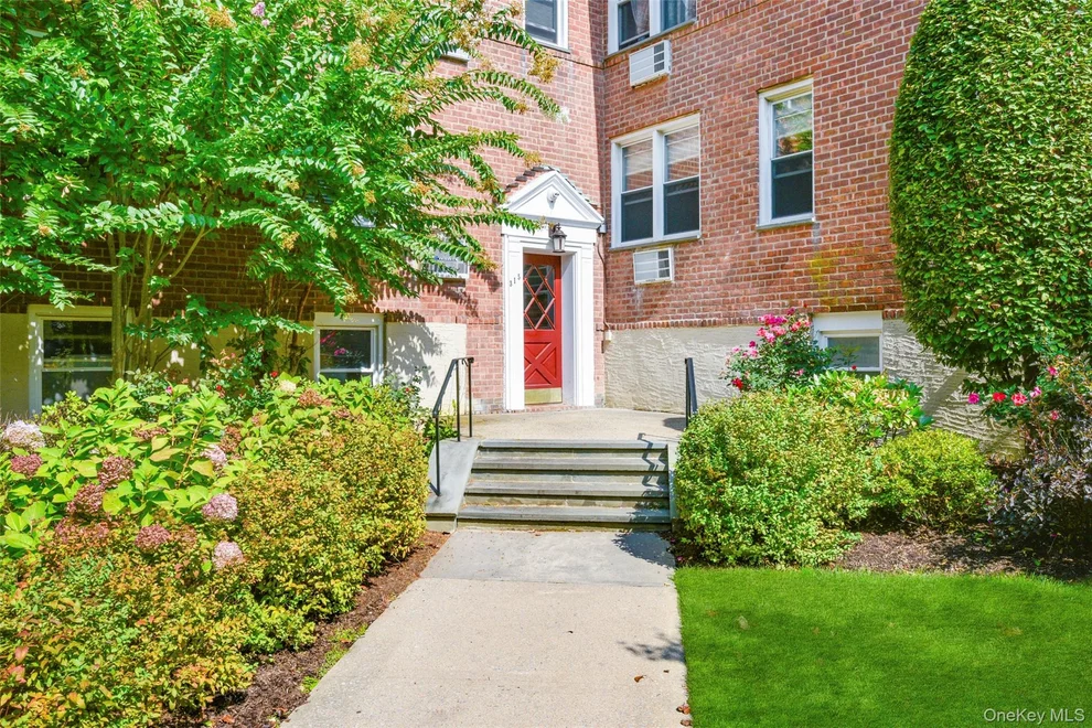 Unit for sale at 315 Palmer Terrace, Mamaroneck, NY 10543
